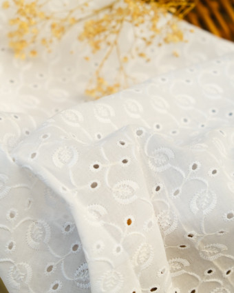 Broderie anglaise : tissu coton au mètre - Mercerine