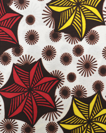 Tissu africain motif graphique étoile jaune rouge fond blanc