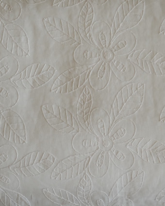 Tissu au mètre Coton viscose brodé fleuri - Mercerine