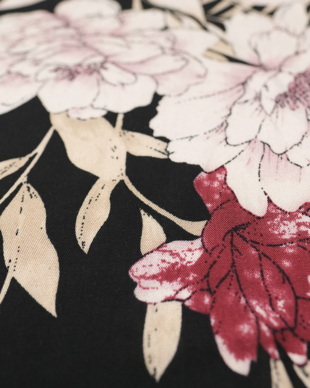 Tissu en ligne : rayonne fleur vieux rose fond noir Esther - Mercerine