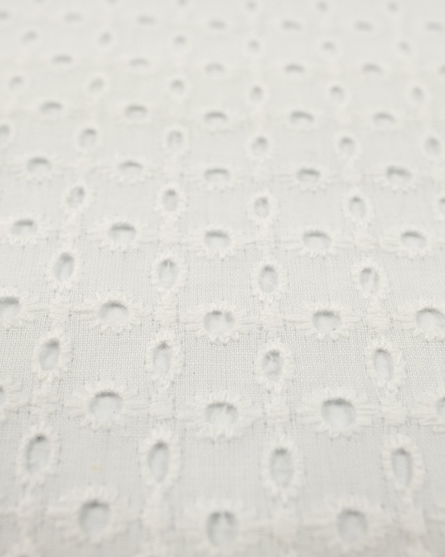 Broderie Anglaise fleur géométrique Blanc Crème - Mercerine