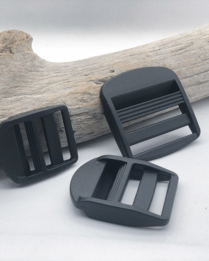Boucle Clip Plastique Noir : 25mm, 30mm ou 40mm - Mercerine