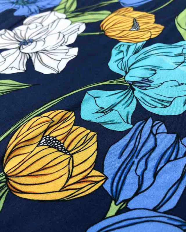 Viscose imprimée de fleurs larges bleues - Magasin tissu - Mercerine