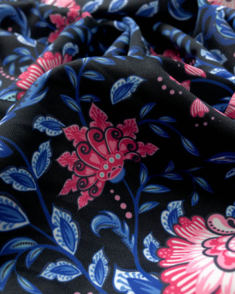 Tissu lycra maillot fleur arabesque Rose et Bleu Fond Noir - Mercerine