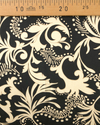 Tissu Crepe Bubble Satin Arabesque Fleuri Beige Fond Noir   - Mercerine