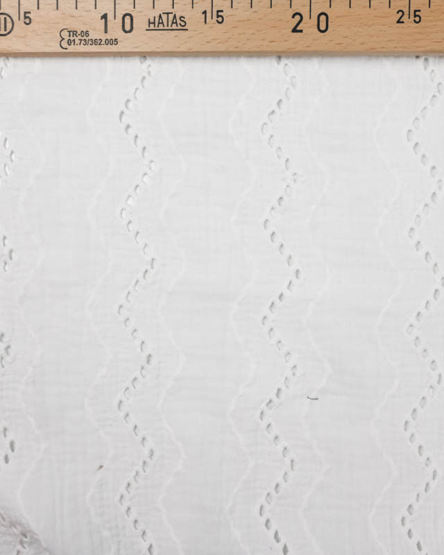 Tissu Double Gaze De Coton Brodée Festonnée Blanc   - Mercerine