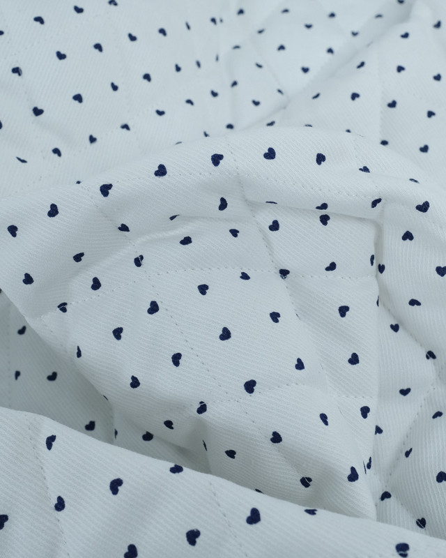 Tissu Piqué Matelassé Ancotex Blanc Motif Petit Cœur Bleu   - Mercerine