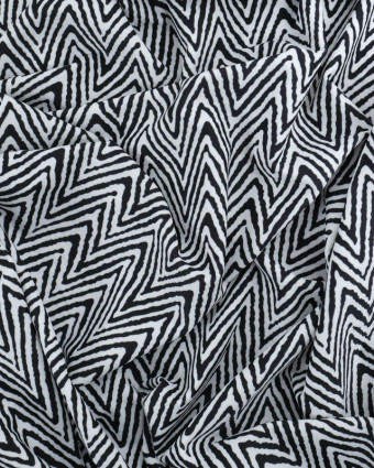 Tissu lycra Chevron Noir et Blanc - Mercerine