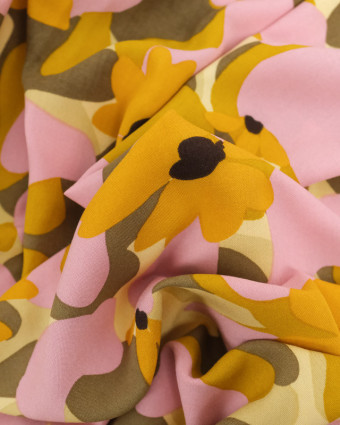 Tissu Viscose Motif Floral Vert Jaune et Rose - Oeko-Tex -  Mercerine