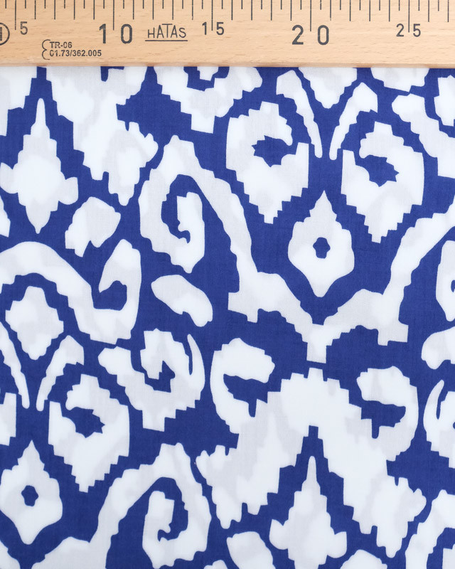 Tissu Viscose Motif Ethnique Blanc et Bleu Marine - Mercerine