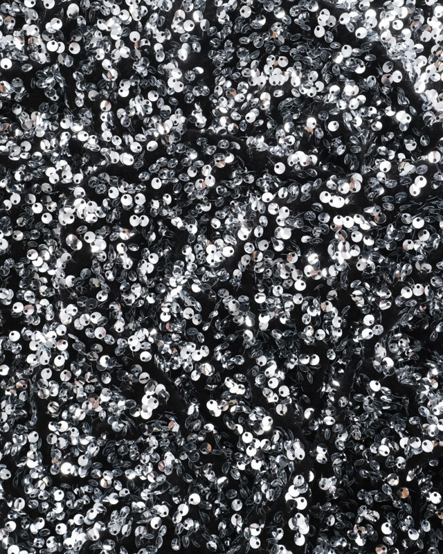 Tissu Sequins Argents Brodés Sur Velours Noir Léger - Mercerine