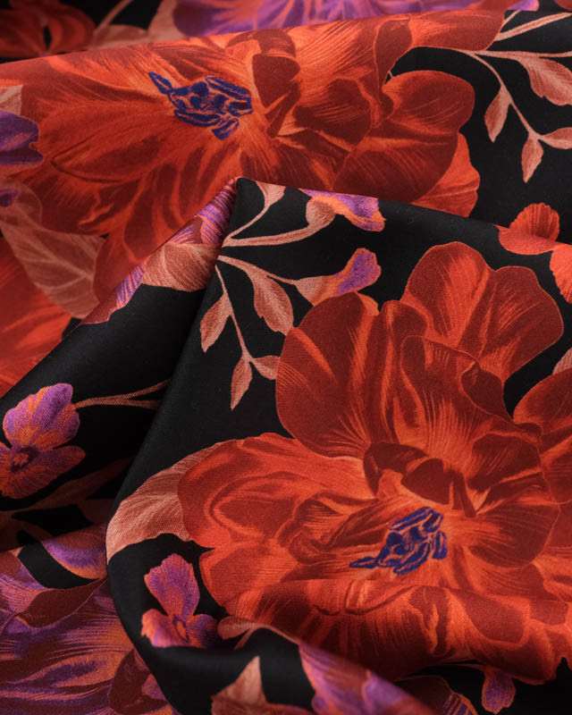 Satin De Coton Noir Motif Digital Fleuri Mauve et Orange - Oeko-Tex - Mercerine