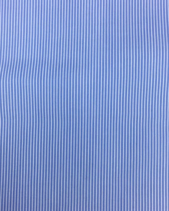 Tissu bleu rayé blanc