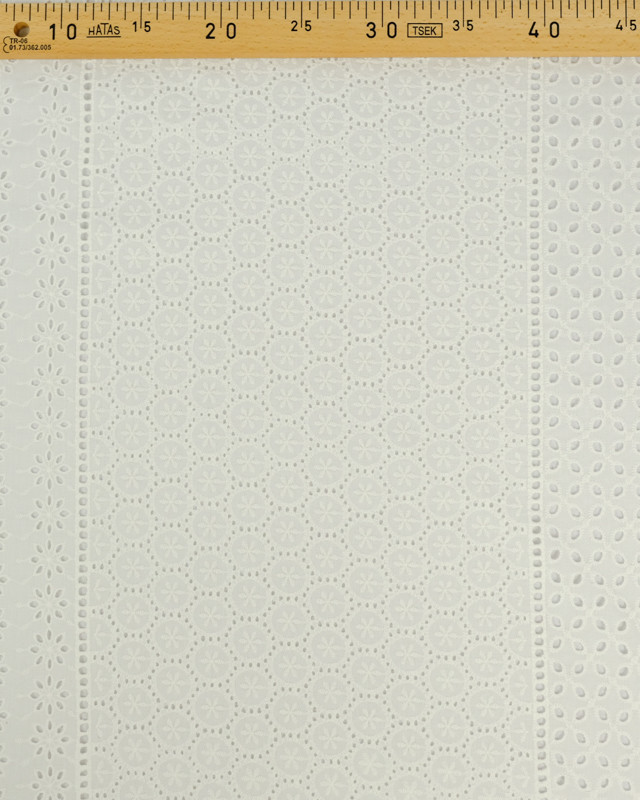 Broderie Anglaise English Diary ecru x10cm