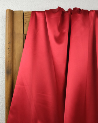 Satin rouge : Achat tissu satin au mètre - Mercerine