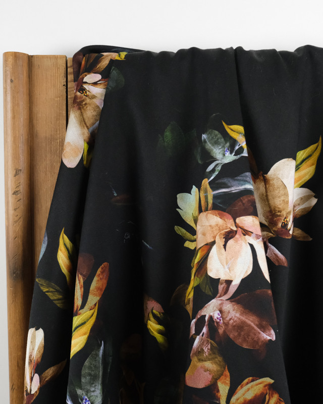 Tissu imprimé fleuri : Tissu robe, jupe, veste légères - Mercerine