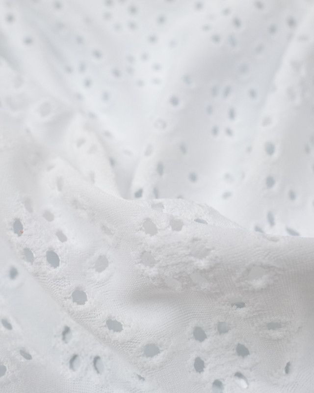 Tissu jersey : broderie anglaise blanc - Mercerine