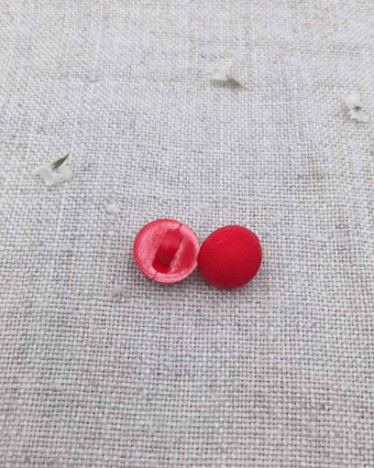 Bouton à coudre rouge à pied 10mm - Mercerine