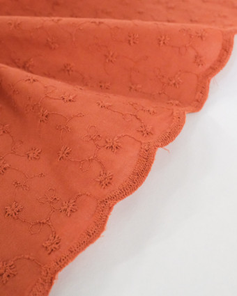 Tissu Broderie anglaise terracotta festonnée - Mercerine